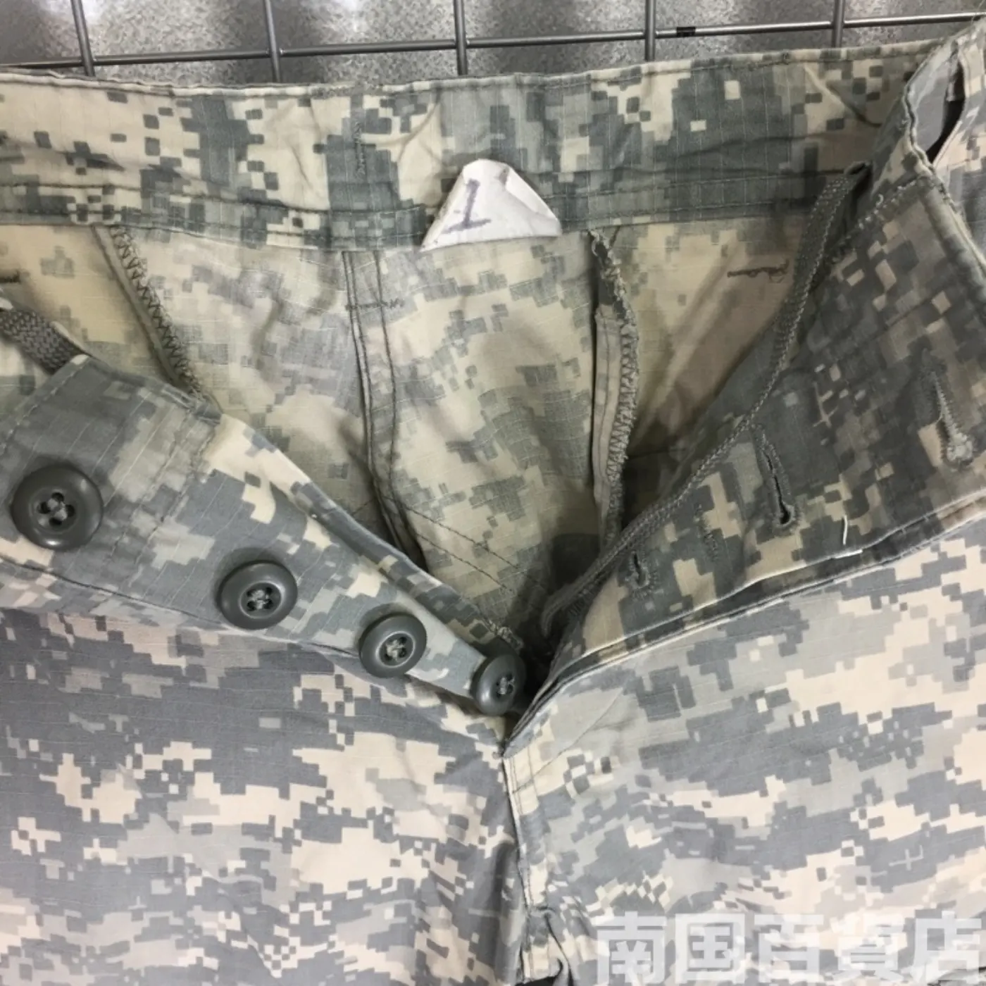 ABU タイガーパターンパンツ M-S 中古品 記録写真6