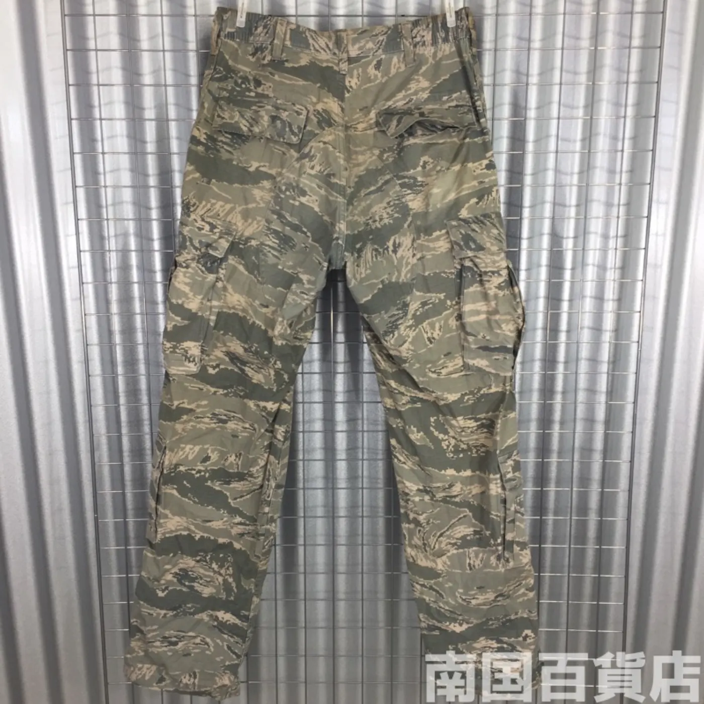 ABU タイガーパターン パンツ 30R 中古良品 記録写真2
