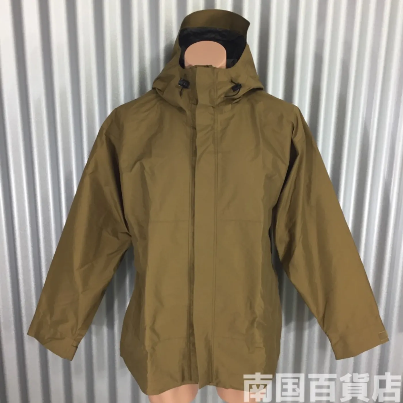 BEYOND ゴアテックスパーカー Mサイズ 新品 記録写真1
