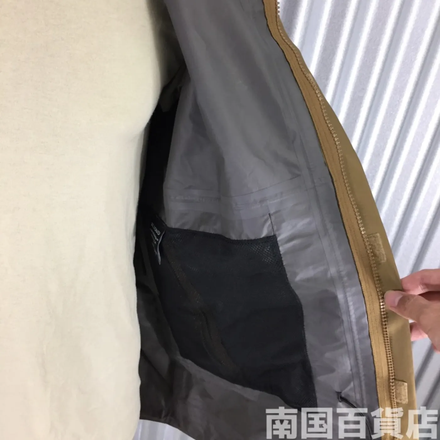 BEYOND ゴアテックスパーカー Mサイズ 新品 記録写真9