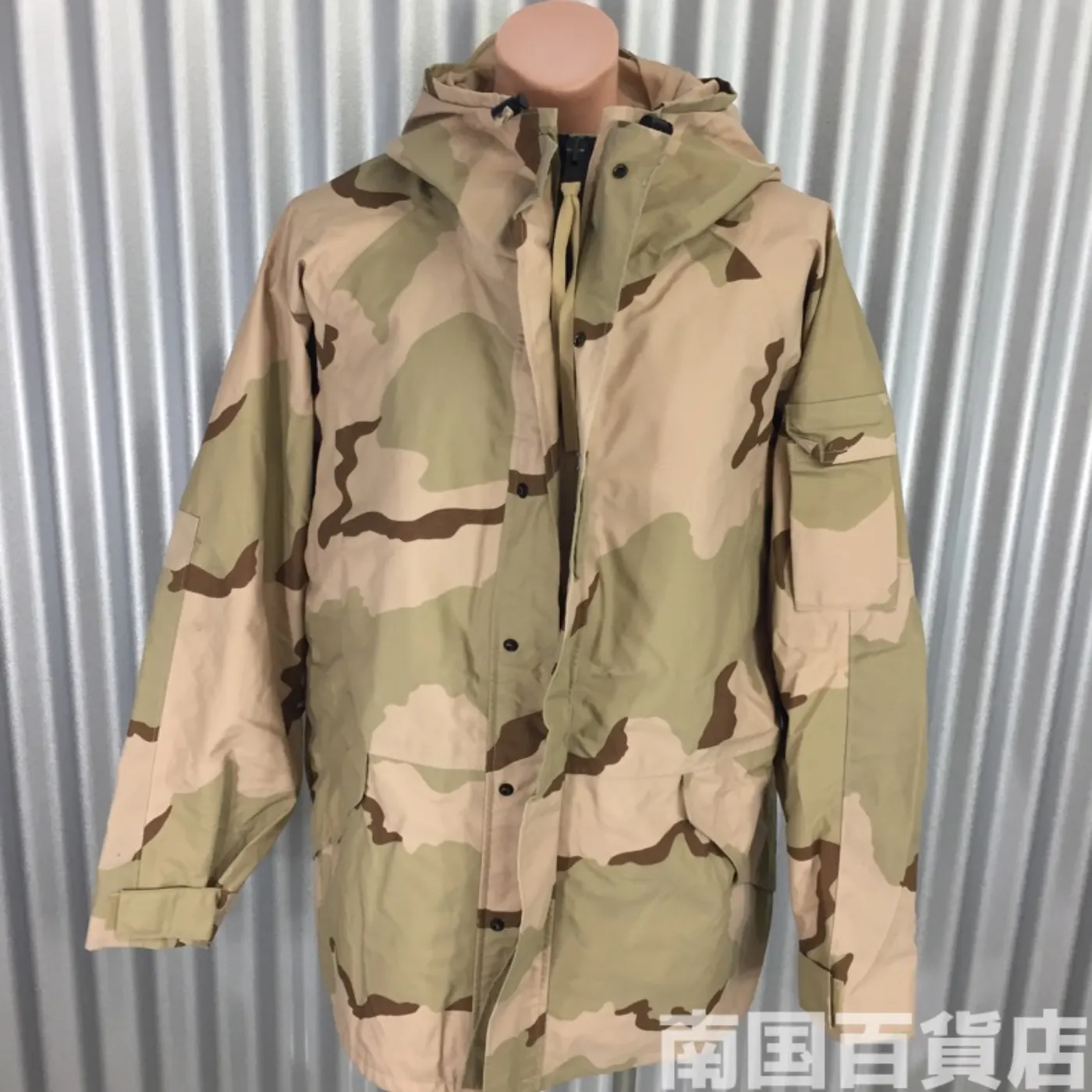 ゴアテックスパーカー 3C デザート XL-L 新品 記録写真1