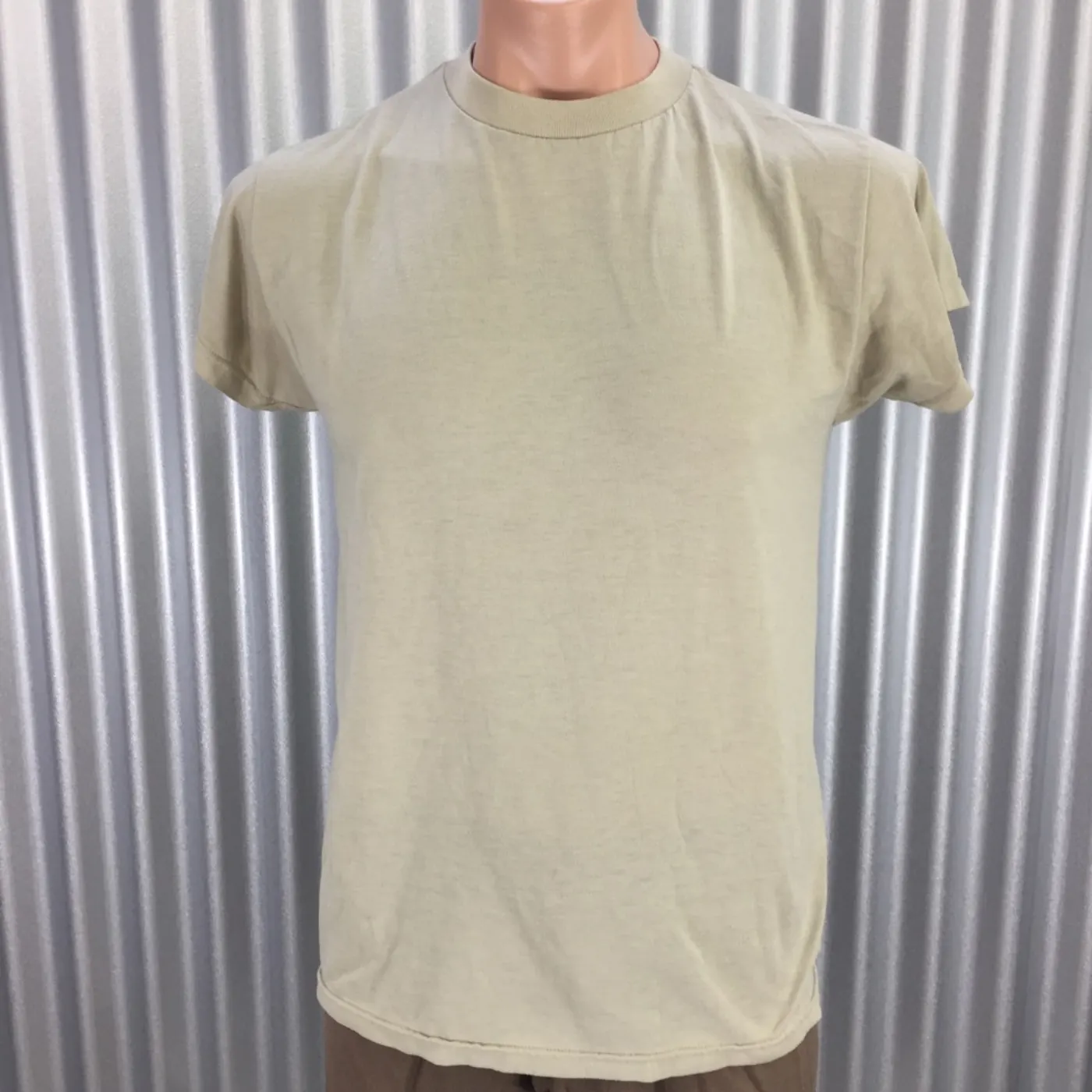 中古 Tシャツ サイズ不明 ジャンク品 記録写真1