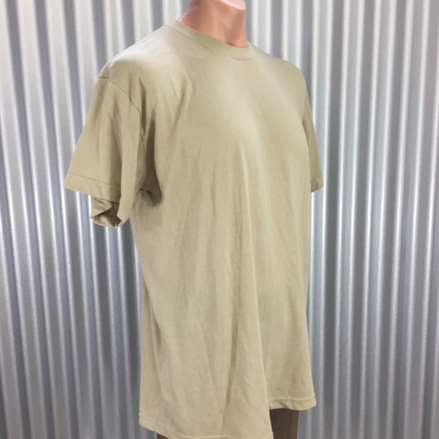 中古 Tシャツ XLサイズ ジャンク品 記録写真2