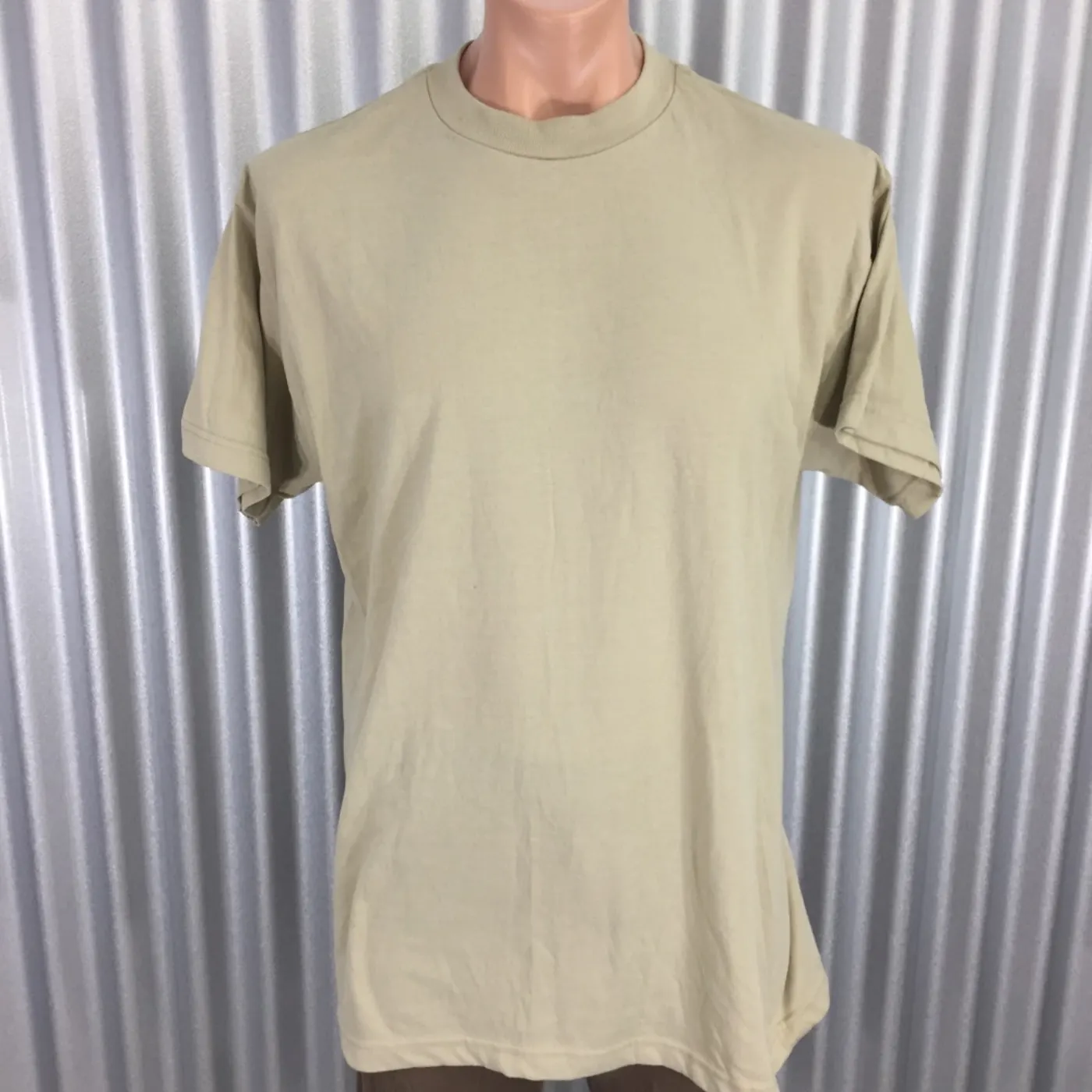 中古 Tシャツ XLサイズ ジャンク品 記録写真1