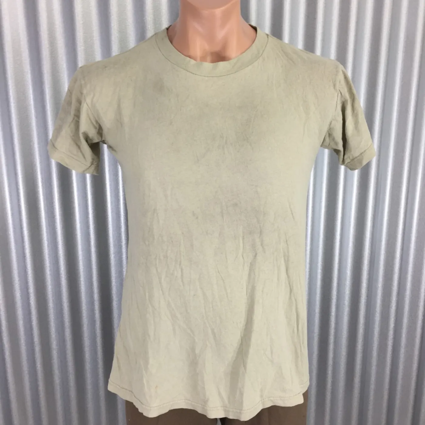 中古 ジャンク品 Tシャツ サイズ不明 記録写真1