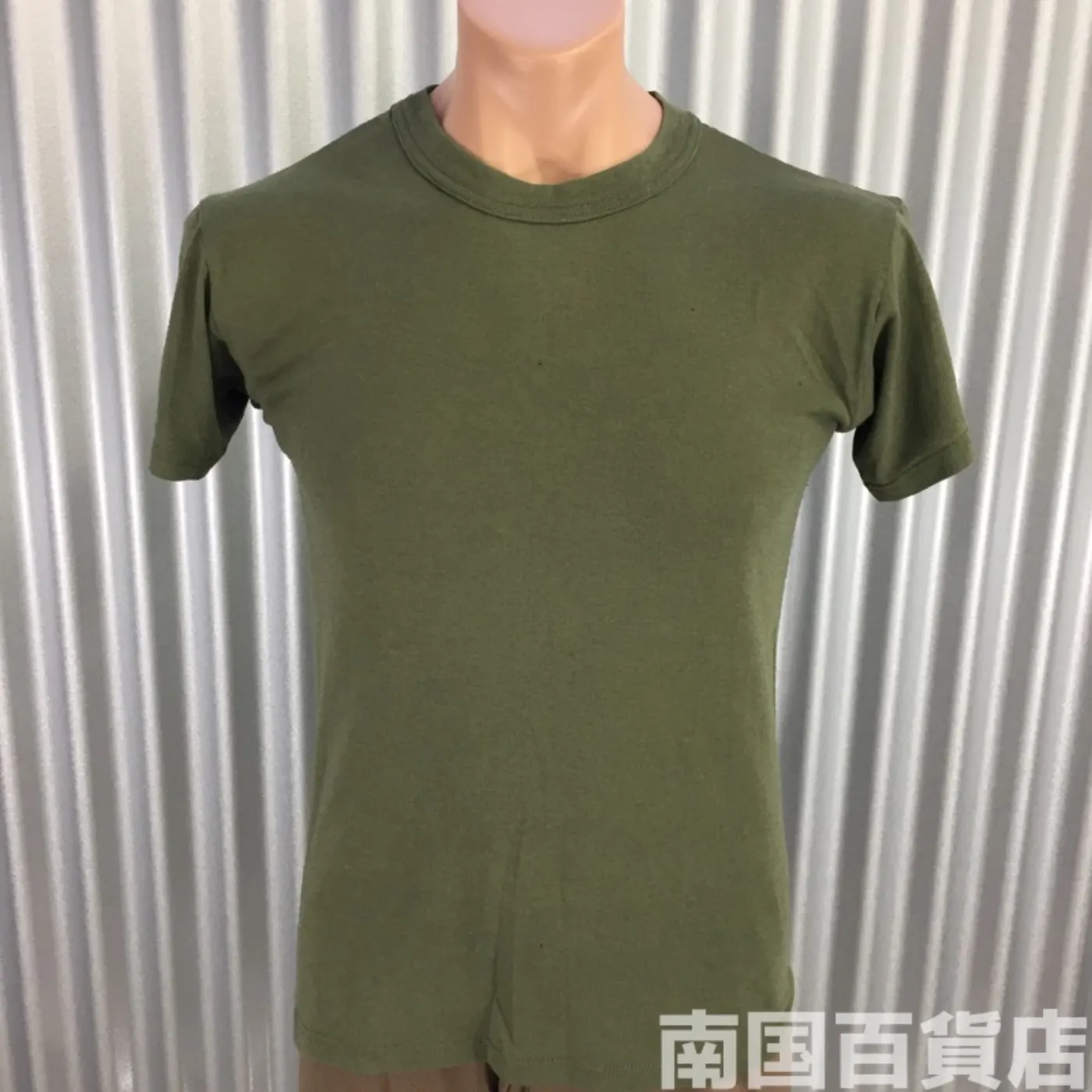 米軍放出品Tシャツ（OD）中古(サイズ不明） 記録写真1