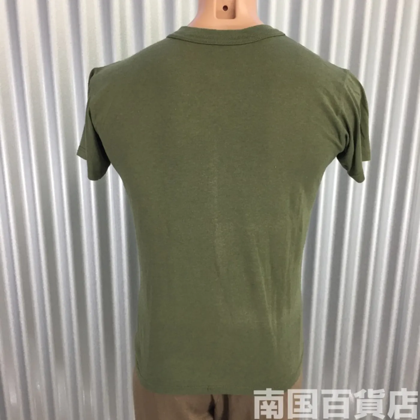 米軍放出品Tシャツ（OD）中古(サイズ不明） 記録写真2