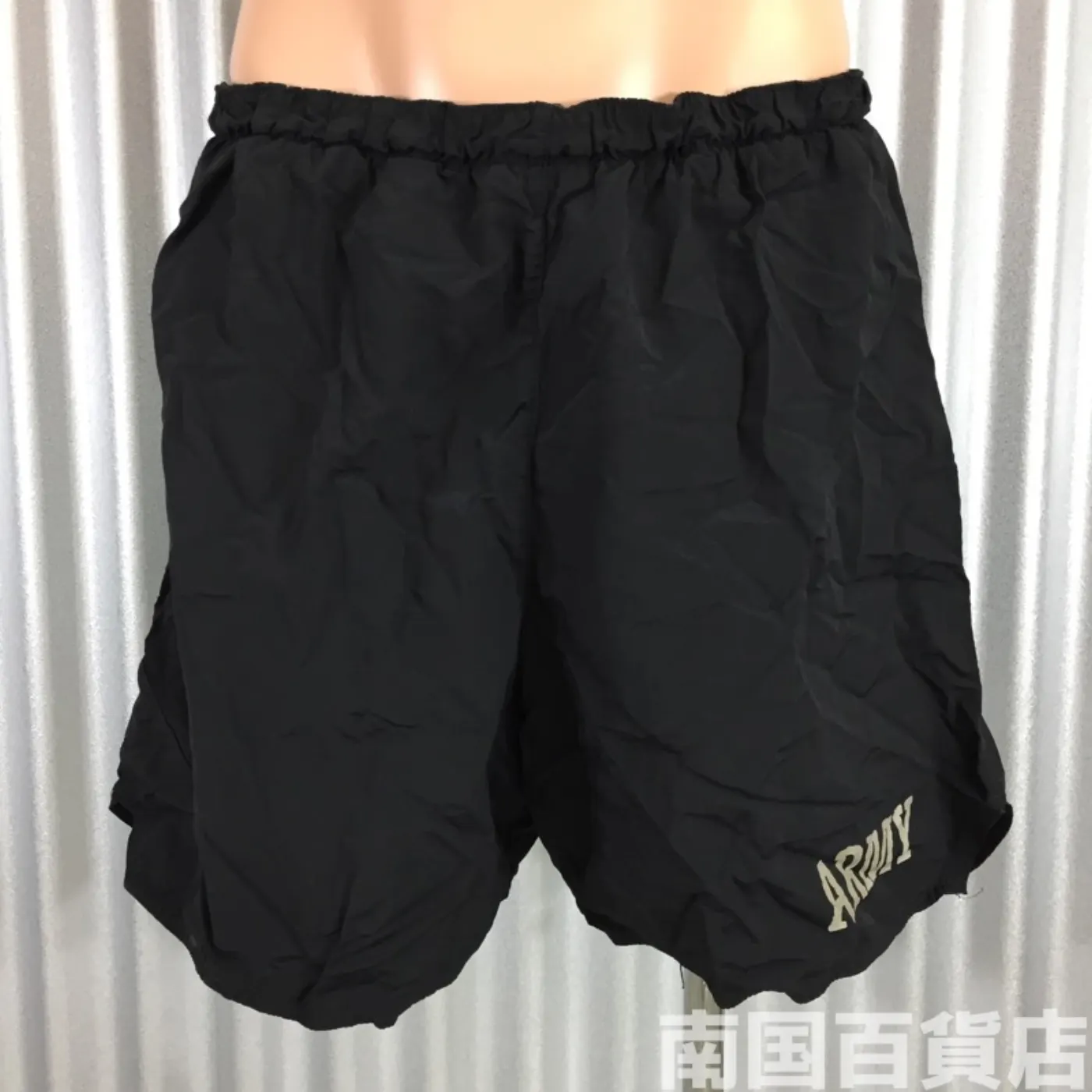 US ARMY トレーニング ショートパンツ XL 中古品 記録写真1