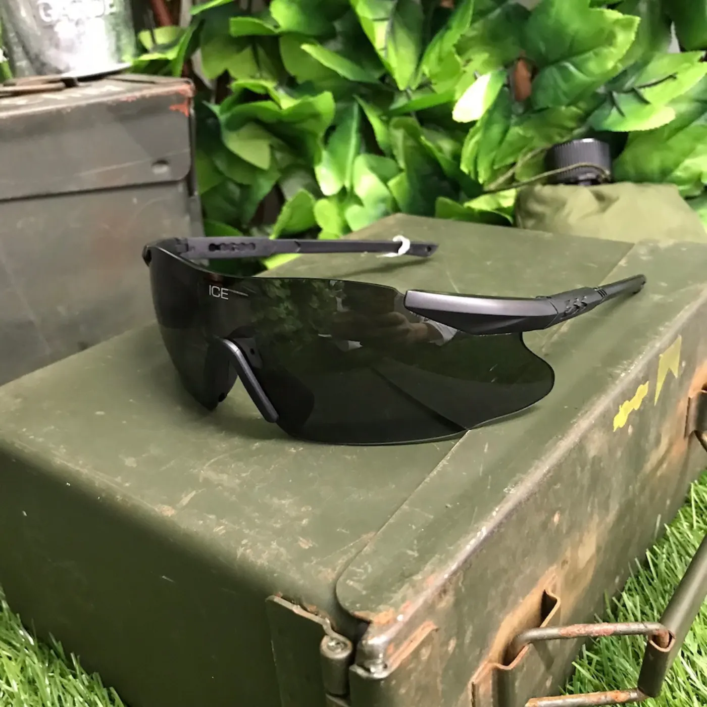 ESS クロスボーサングラス 新品 記録写真2