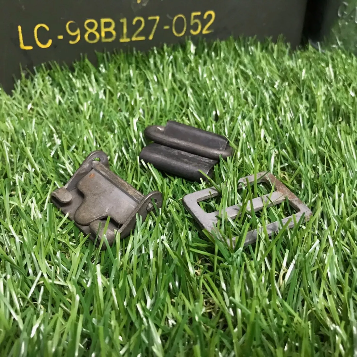 ストラップ金具 中古品 記録写真1