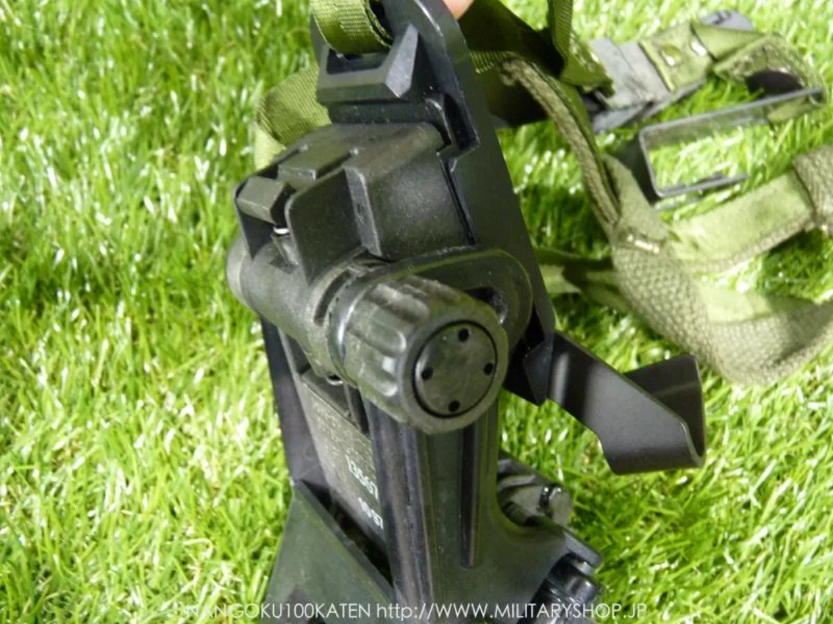 PVS-7 ナイトビジョン用ヘルメットマウント 新品 記録写真2