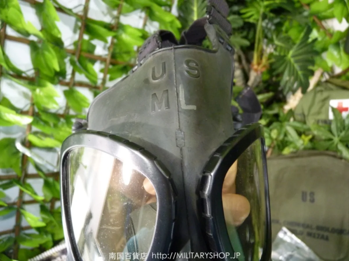 M17A1 ガスマスク デッドストック 記録写真3