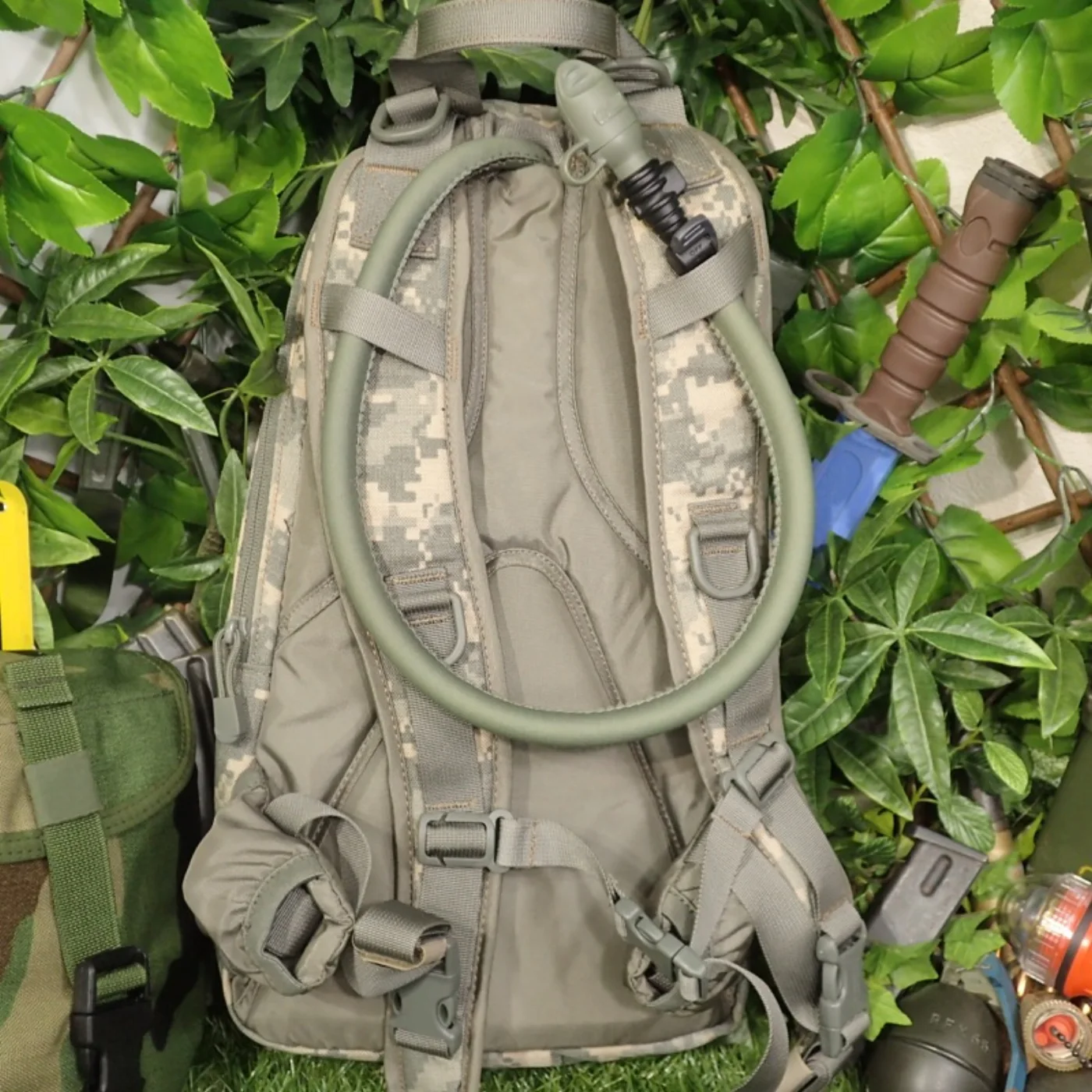 CAMELBAK ACU デジタル迷彩 新品同様 記録写真3