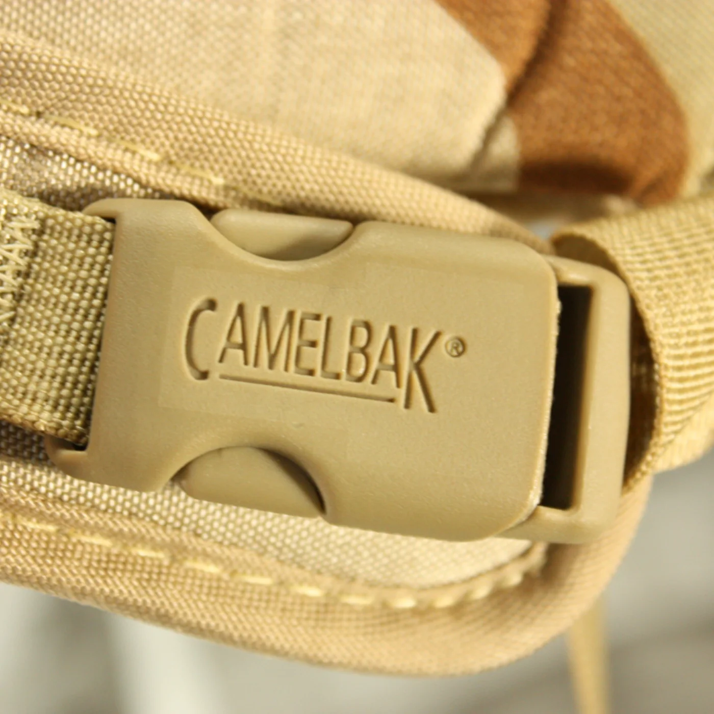 CAMELBAK ハイドレーションパック 3色デザート迷彩 新品 記録写真4