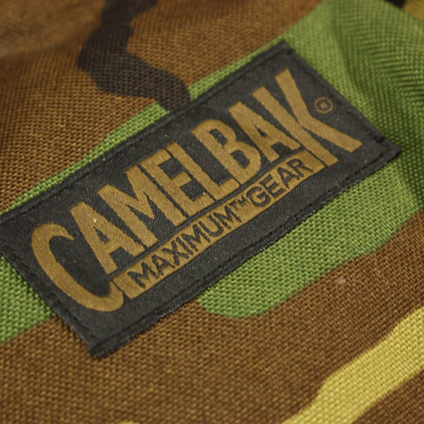 CAMELBAK ウッドランド迷彩 スリングハイドレーションパック 記録写真2