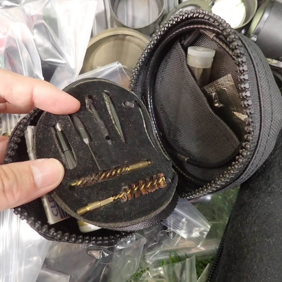 銃のクリーニンッグキット 中古 黒 記録写真3