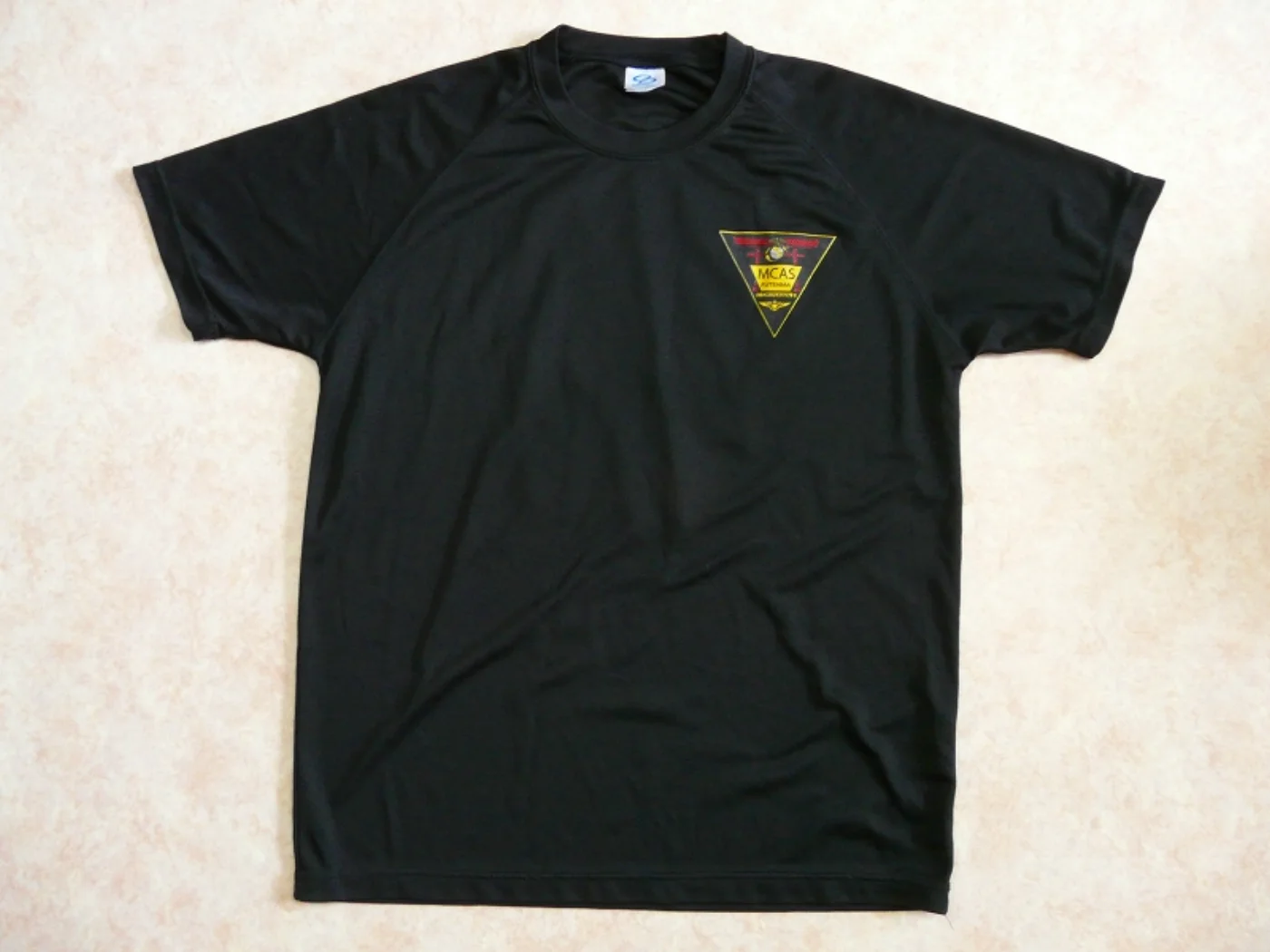 ミリタリーショップ 南国百貨店.COM|沖縄 MCAS FUTENMA OKINAWA ミリタリーTシャツ 黒 M [Q 記録写真2