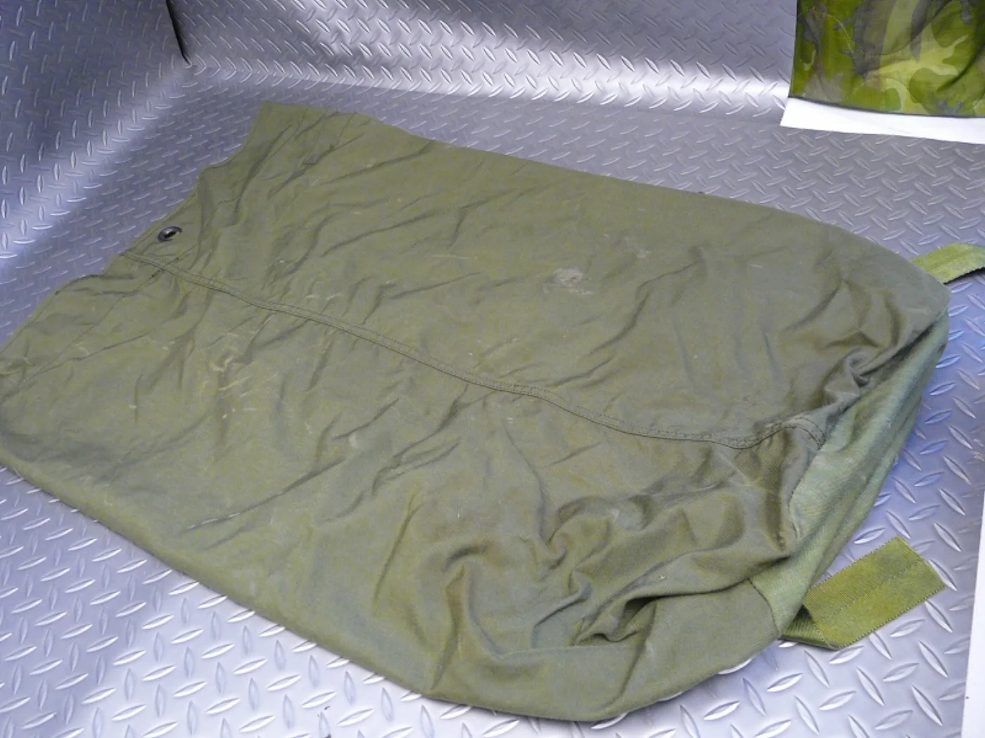USMC ダッフルバッグ ナイロン製 2WAYショルダー 実物放出品 記録写真6