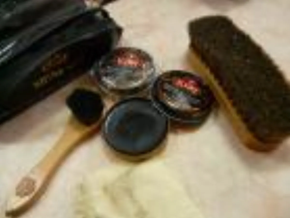 ミリタリーショップ 南国百貨店.COM|沖縄 KIWI SHOE POLISH コンバットブーツメンテセット [Z Q- 記録写真1