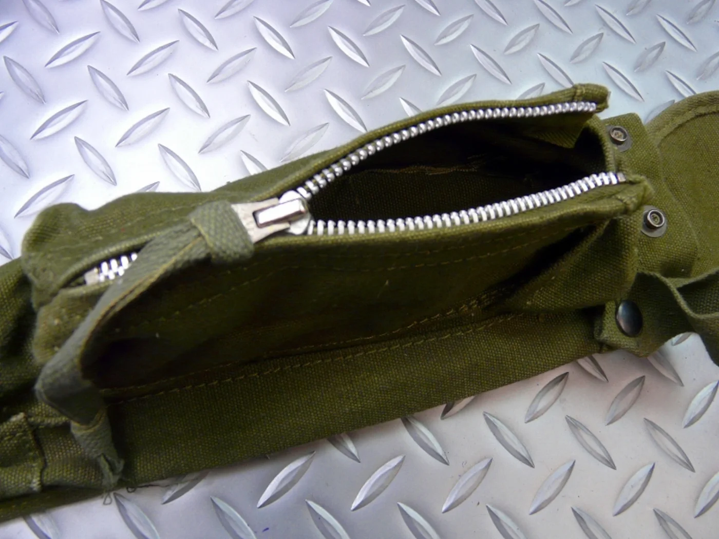 ミリタリーショップ 南国百貨店.COM|沖縄 CASE CARRYING BIPOD DSA100-69-C-0745 記録写真7