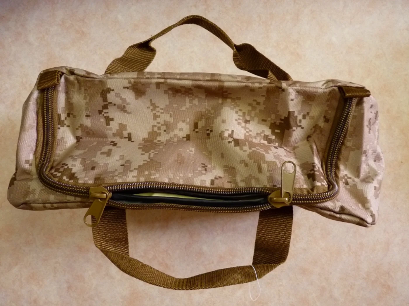 USMC マーパット・デザート キットバッグ 新品 刺繍ロゴ入り 記録写真2