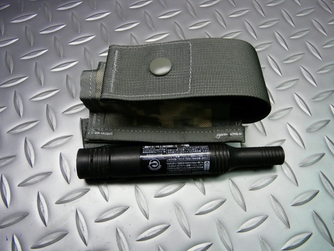 ミリタリーショップ 南国百貨店.COM|沖縄 ACU MOLLE 40MM GRENADE POUCH(SINGLE) 記録写真2