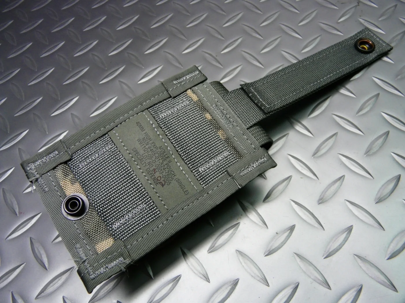 ミリタリーショップ 南国百貨店.COM|沖縄 ACU MOLLE 40MM GRENADE POUCH(SINGLE) 記録写真3
