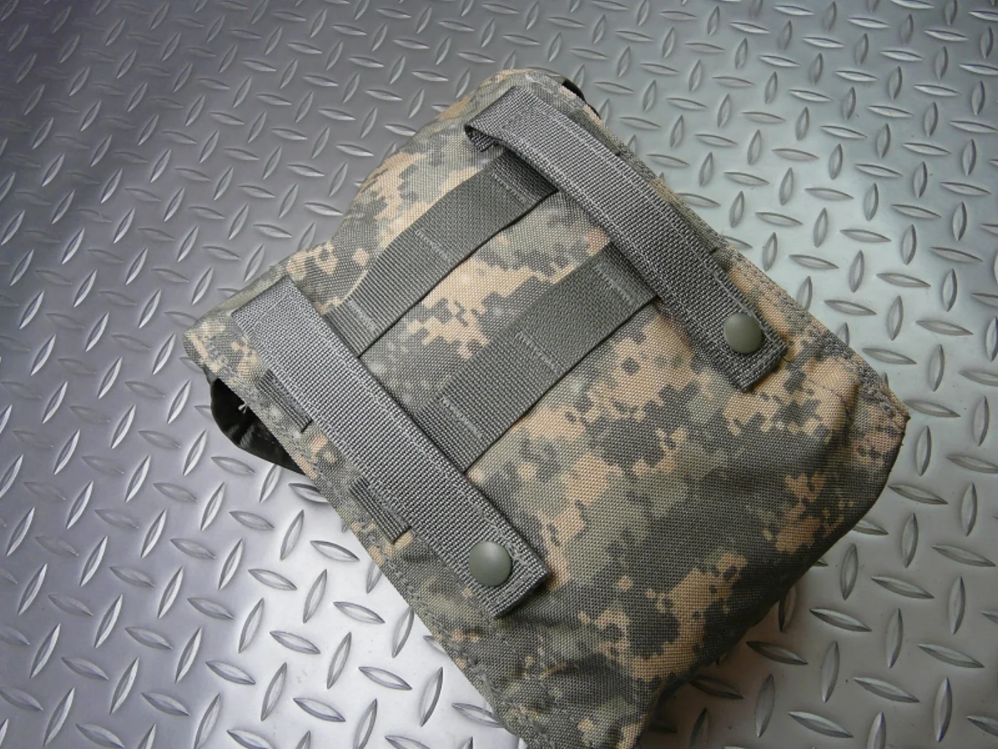 ミリタリーショップ 南国百貨店.COM|沖縄 ACU メディックポーチ [C-1276] - ACU メディックポーチ 記録写真4