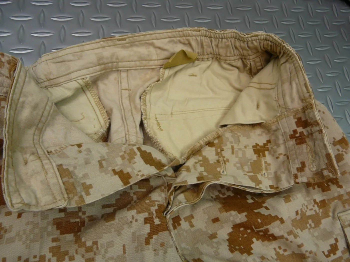 USMC MARPAT デザート デジタル迷彩パンツ 記録写真3