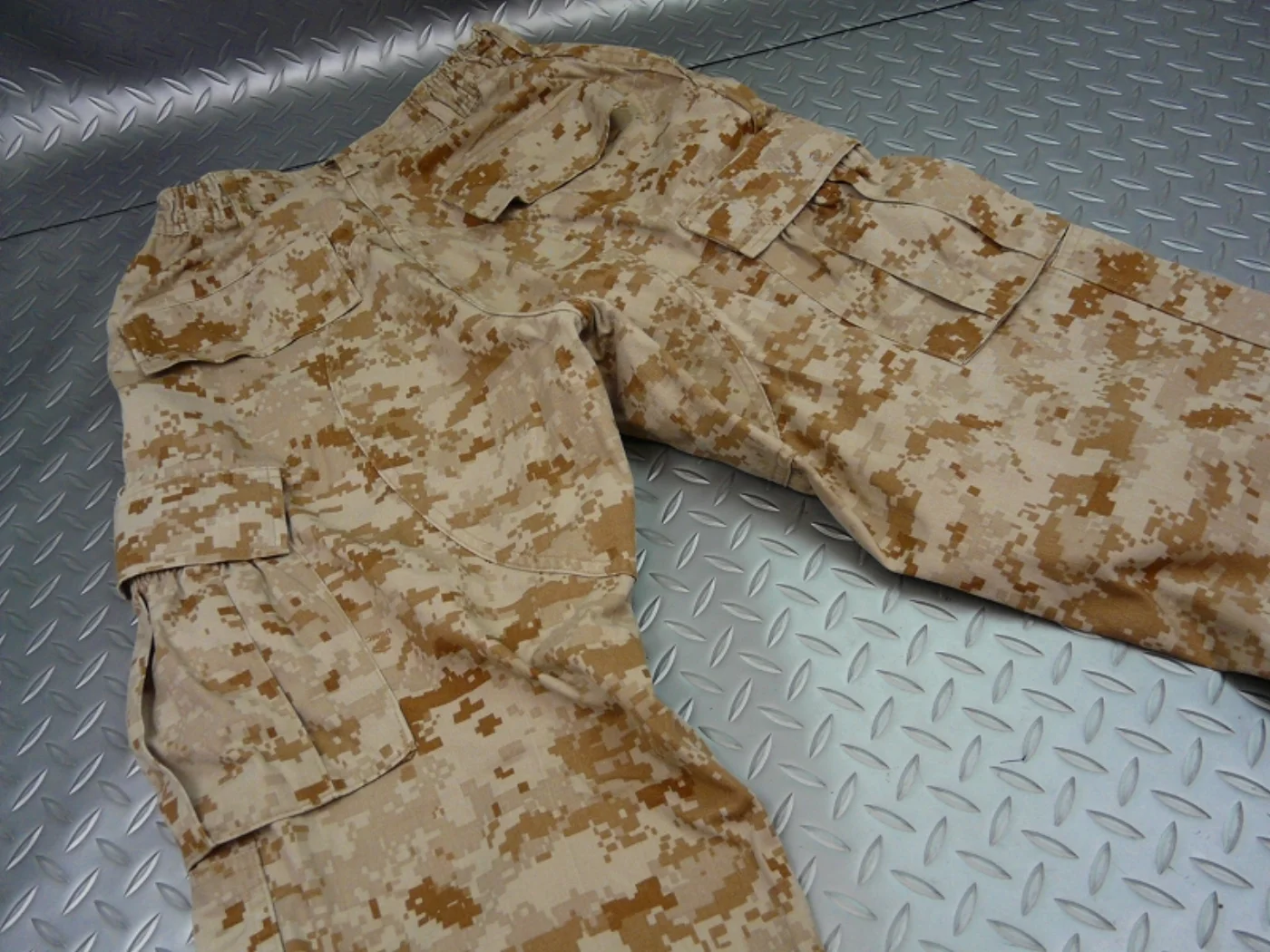 USMC MARPAT デザート デジタル迷彩パンツ 記録写真6