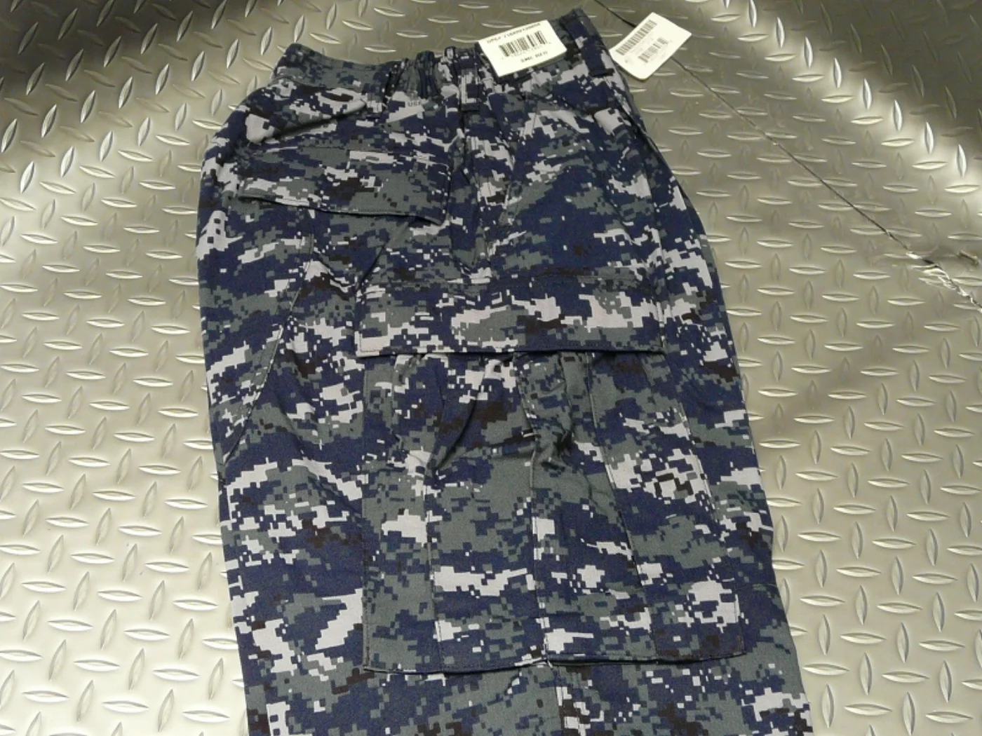 新型 U.S.NAVY NWU迷彩服 上下セット(パンツ+ジャケット) 記録写真3