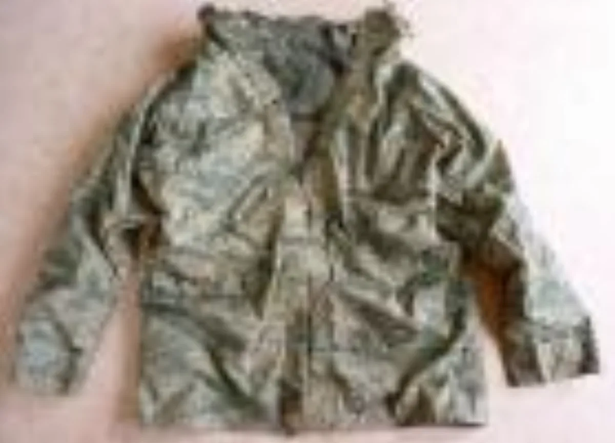 ミリタリーショップ 南国百貨店.COM|沖縄 ABU 米軍エアホース レインジャケット S [Q-843] - ABU 記録写真1