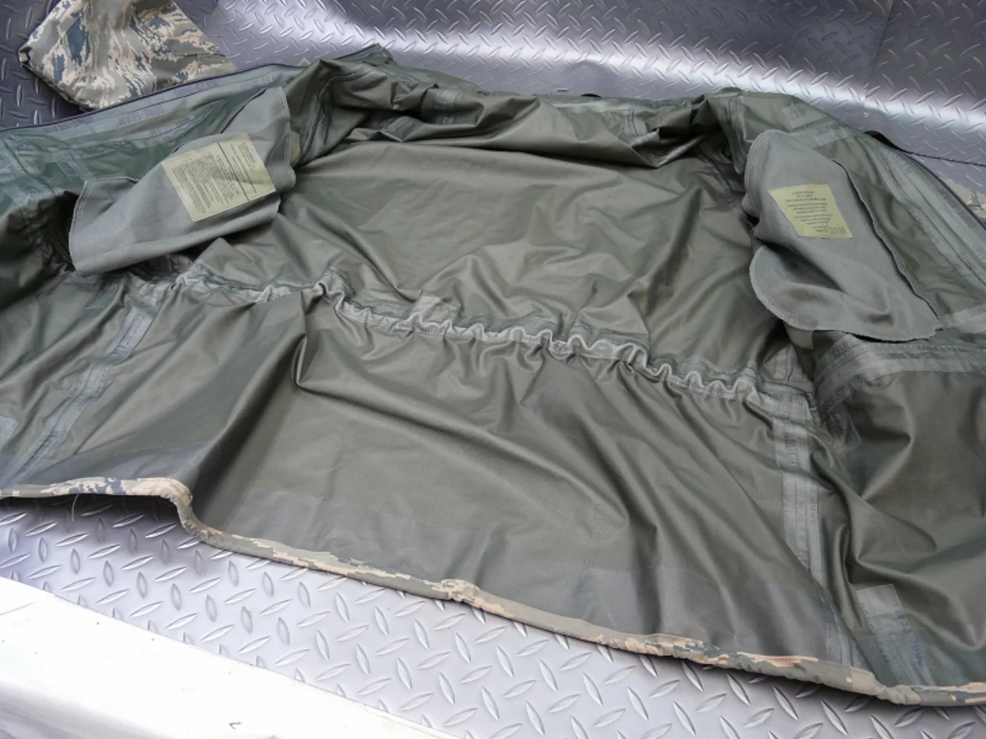 ミリタリーショップ 南国百貨店.COM|沖縄 U.S.AIRFORCE ゴアテックスパーカー 新品 [ZZ K-403] 記録写真7