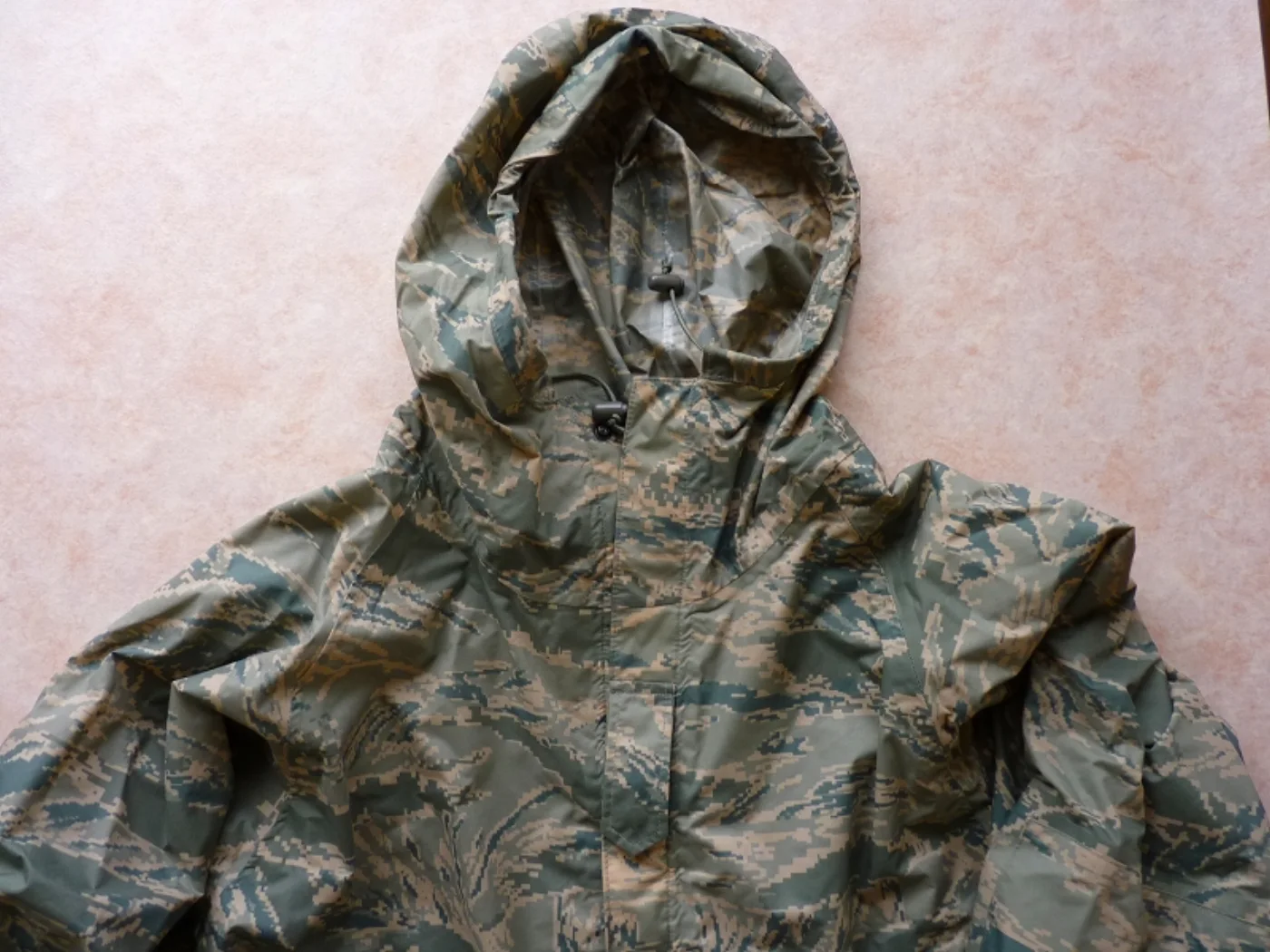 ミリタリーショップ 南国百貨店.COM|沖縄 ABU 米軍エアホース レインジャケット M [Q-844] - ABU 記録写真3
