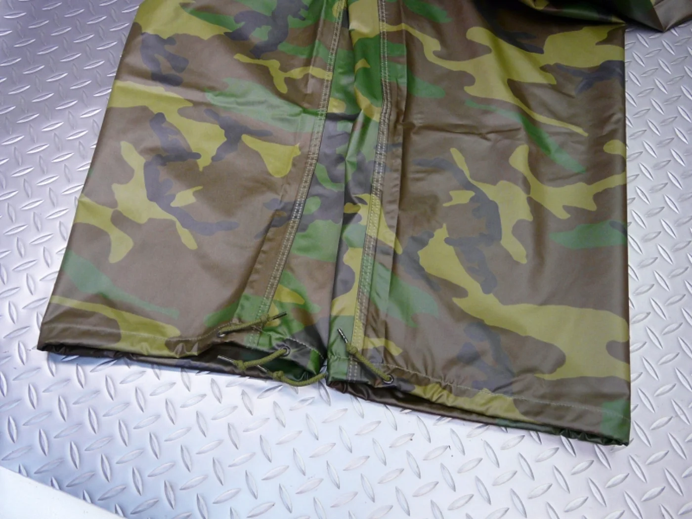 米軍実物 レインパンツ ウッドランド迷彩 Lサイズ 新品 記録写真3