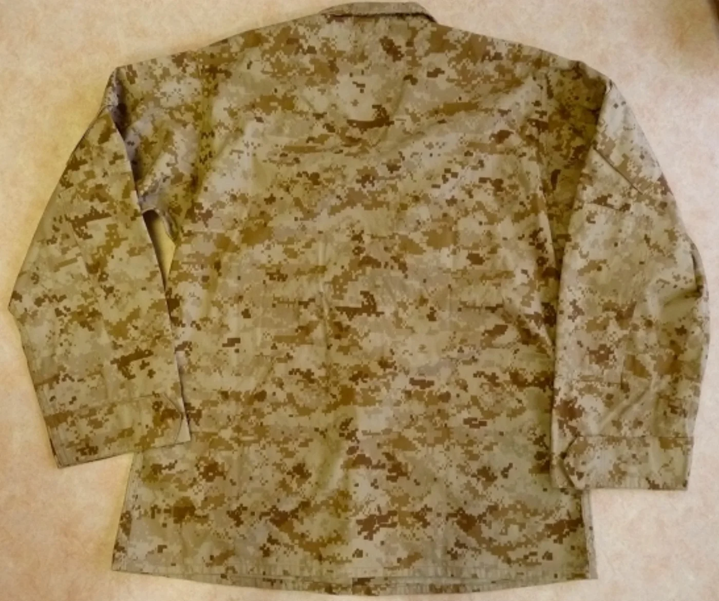 USMC マーパットデザート ブラウス M-R 新品タグ付き ワケあり 記録写真4