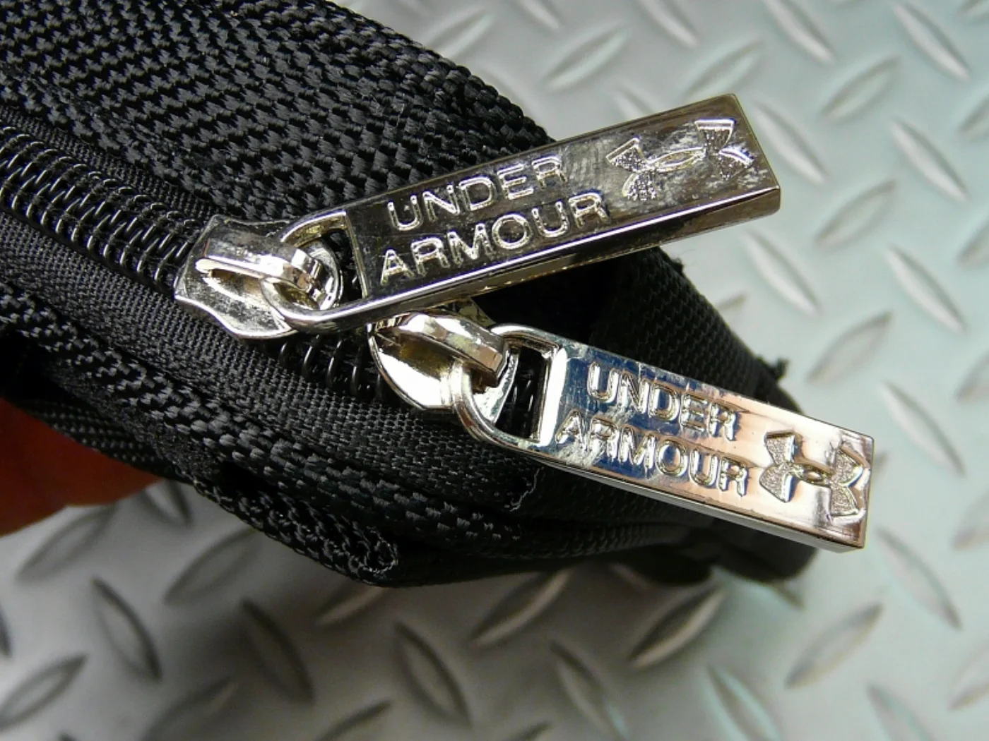 UNDER ARMOUR ポーチ 新品 記録写真4