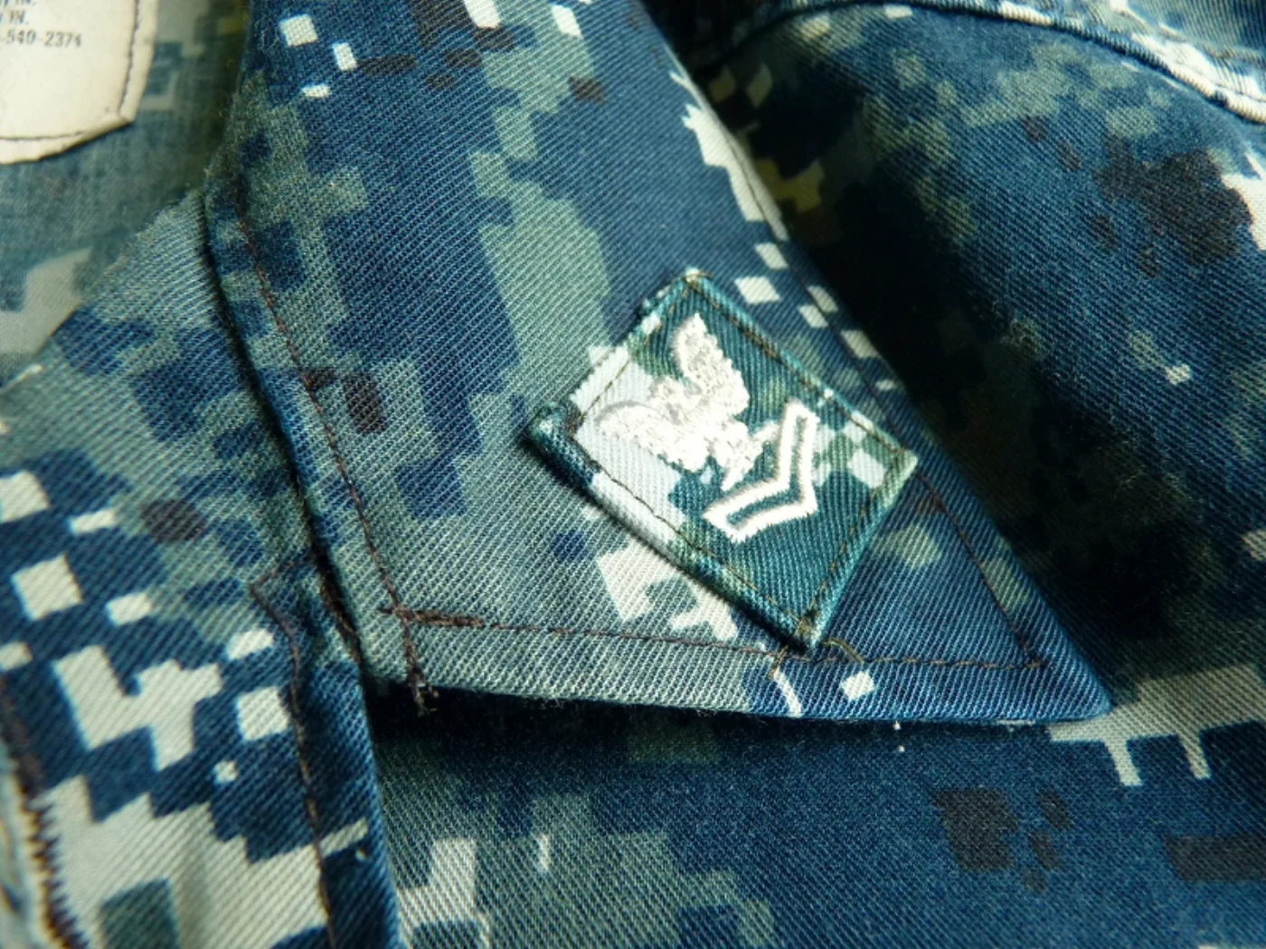 新型U.S.NAVY ブルーデジタル迷彩 上下セット SMALL-REGULAR 記録写真6