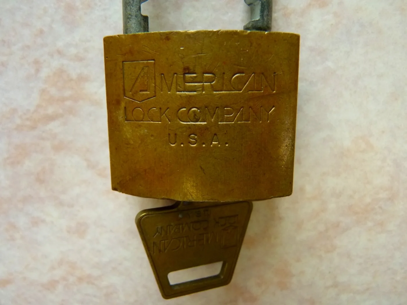 米軍放出品 American Lock Company製 真鍮南京錠 鍵付き 記録写真5