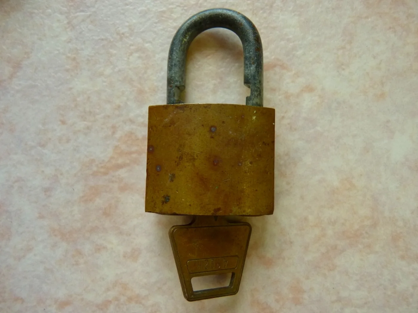米軍放出品 American Lock Company製 真鍮南京錠 鍵付き 記録写真6