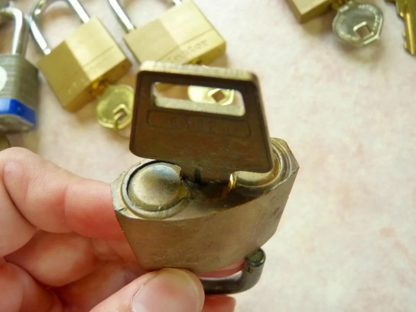 米軍放出品 American Lock Company製 真鍮南京錠 鍵付き 記録写真7