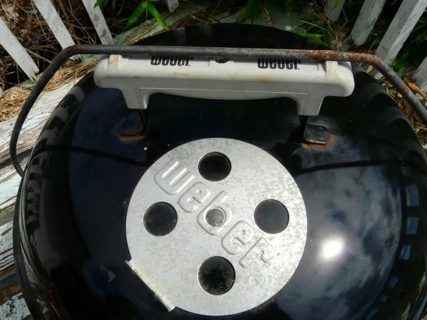 米軍住宅で使われたWeber製BBQグリル プラスチックハンドル Sサイズ 記録写真3