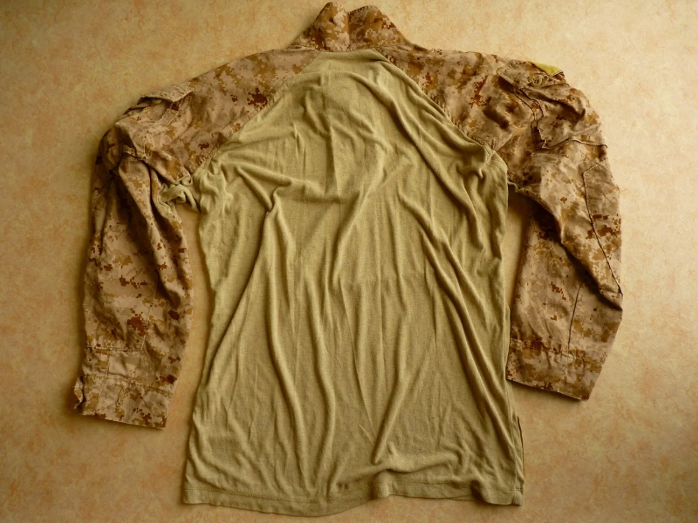 ミリタリーショップ 南国百貨店.COM|沖縄 USMC デザート コンバットシャツ L-R [Q-1038] - 米軍放 記録写真6