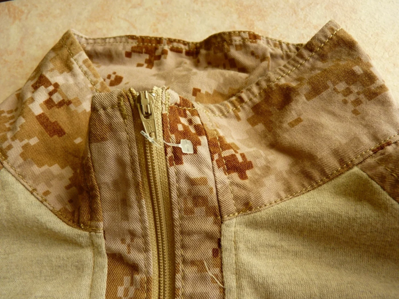 ミリタリーショップ 南国百貨店.COM|沖縄 USMC デザート コンバットシャツ L-R [Q-1039] - 米軍放 記録写真4