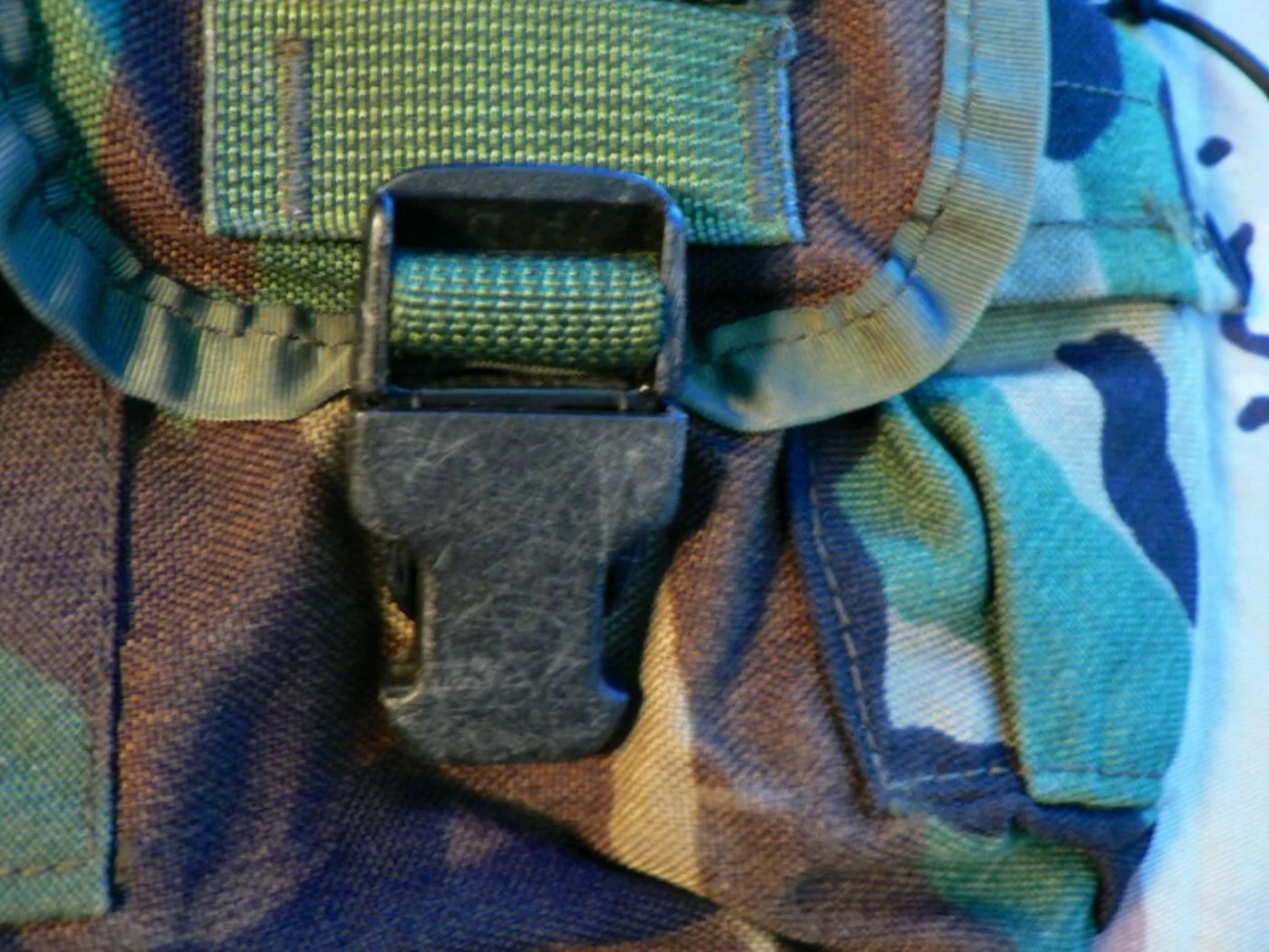 米軍 MOLLE II キャンティーン/ユーティリティポーチ ウッドランド迷彩 記録写真6