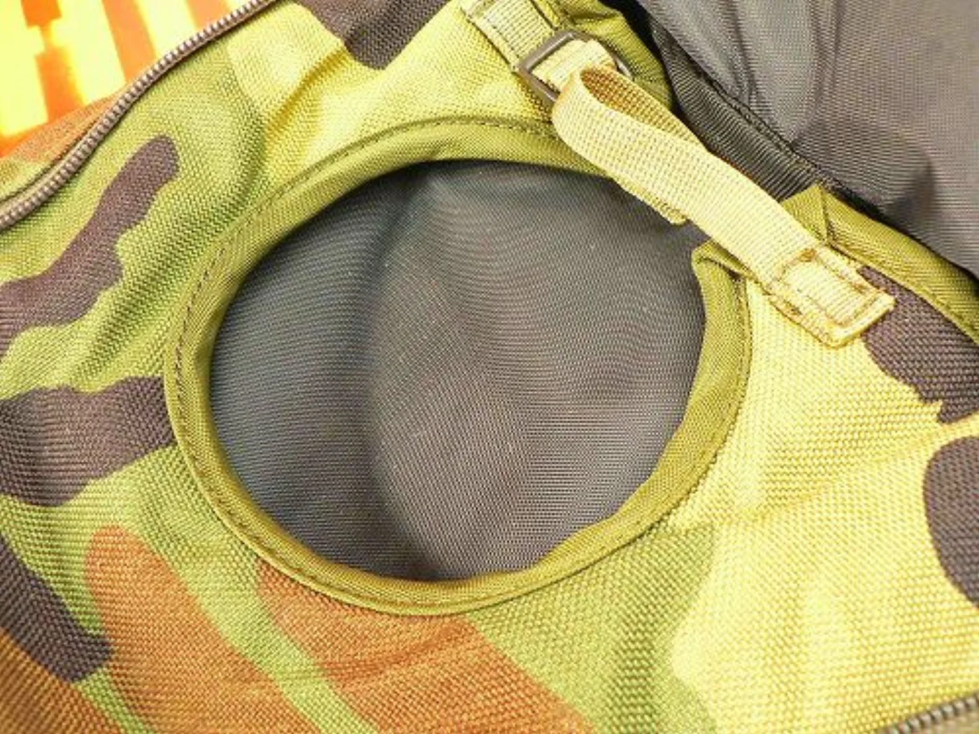 ミリタリーショップ 南国百貨店.COM|沖縄 CAMELBAK 迷彩 中身なし リュックサック [X-146] - CA 記録写真5
