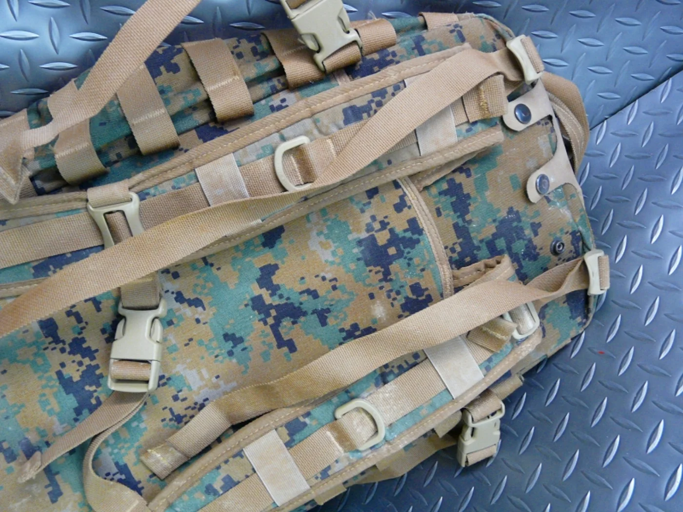 USMC MARPAT アサルトパック メディック仕様 (下段収納付き) 記録写真4