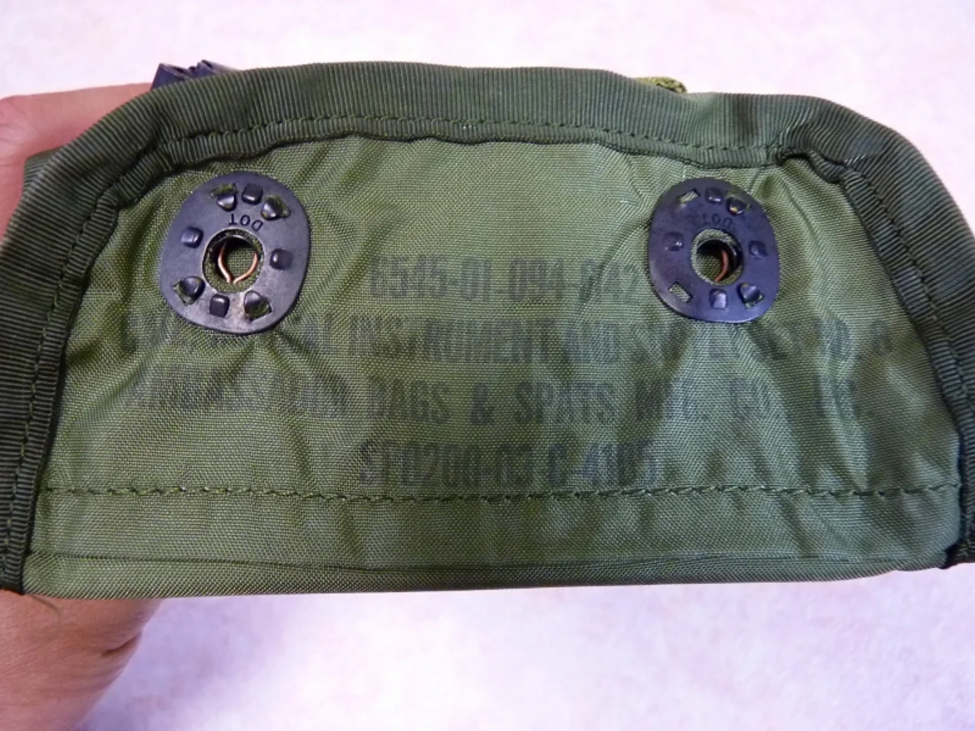 米軍実物 FIRST AID KIT 個人用救急ポーチ 中身入り 新品 記録写真6