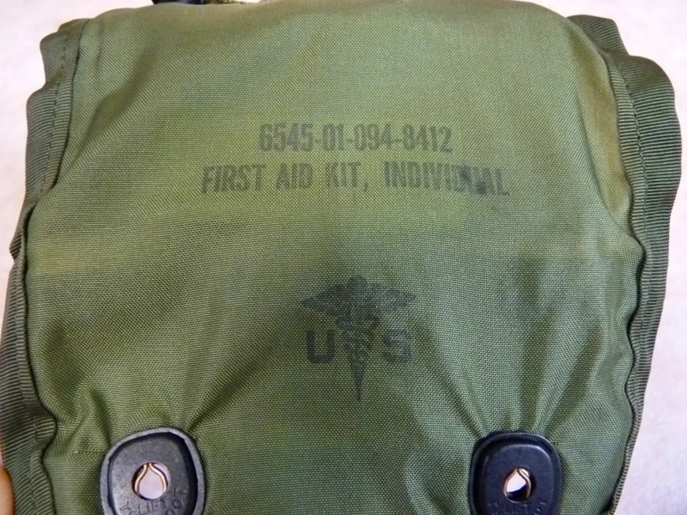 米軍実物 FIRST AID KIT 個人用救急ポーチ 中身入り 新品 記録写真7