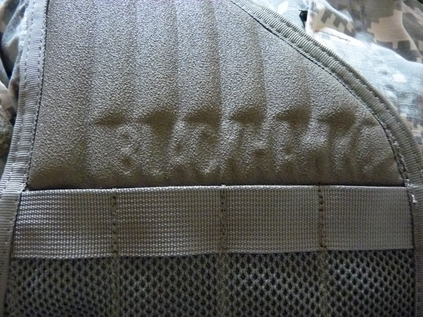 BLACKHAWK! エリートタクティカルベスト ACU迷彩ポーチ付 記録写真4